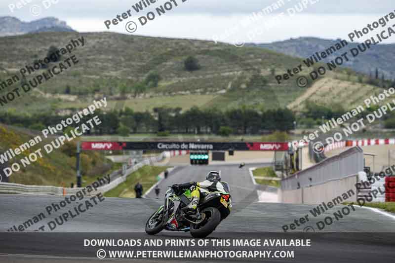 cadwell no limits trackday;cadwell park;cadwell park photographs;cadwell trackday photographs;enduro digital images;event digital images;eventdigitalimages;navarra;no limits trackdays;peter wileman photography;racing digital images;trackday digital images;trackday photos